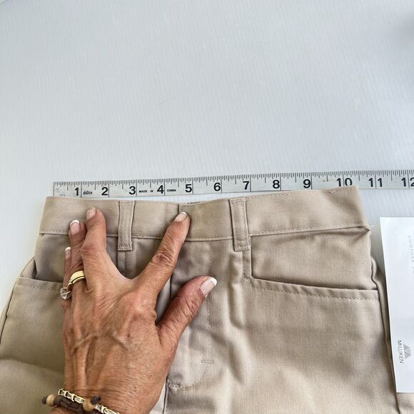 Lot Of 2 Classroom Uniforms Girls Bermuda Shorts Size 6 Khaki NEW - Picture 2 of 8